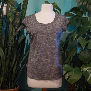 Reebok T Shirt Size Small